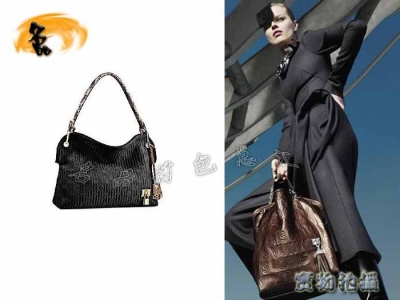 M95813 LV¿rŮ LVμ LVĥɰƤ LV(jng)ϻ  LV¿