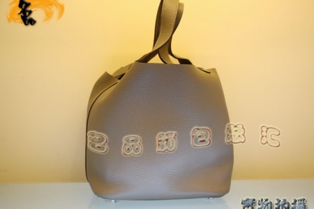Hermes(jng) ֦y ُ Hermes HermesrŮ