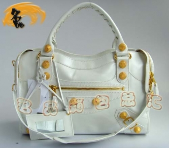 084332B Ʒ|(zh) rŮʿ BALENCIAGA¿б ҙC܇