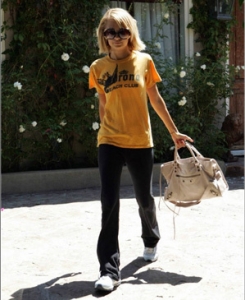 084332 ¿ţƤr(sh)Ůʿ ҙC(j)܇ BALENCIAGAб