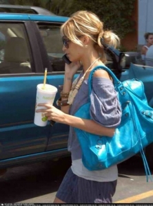 084332 BALENCIAGA¿r(sh)ţƤ ҙC(j)܇ BALENCIAGAб