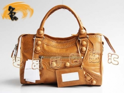 084832  ¿ţƤr(sh)Ůʿ ҙC(j)܇ BALENCIAGAб