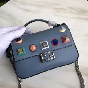 FENDI 1765 17¿СţƤɫTᔰ _ pF朗l ȸ{