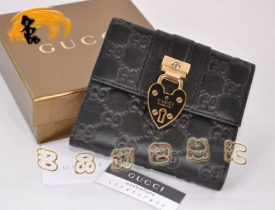 154036 GucciX GucciţƤpGr(sh)eŮ Gucci̿X ŮʿXA ɫ
