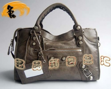 084332A BalenciagaC(j)܇ μ  M(jn)Ƥyᔕr(sh)Ů yɫ