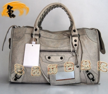 084332 BalenciagaC(j)܇ r(sh)Ůʿμ  M(jn)ƤŮ \ɫ
