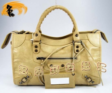 084332  BalenciagaC(j)܇ ҆μ M(jn)ţƤ(jng)r(sh)Ů  \ɫ