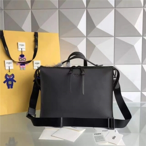FENDI б ֹ  ¶xL