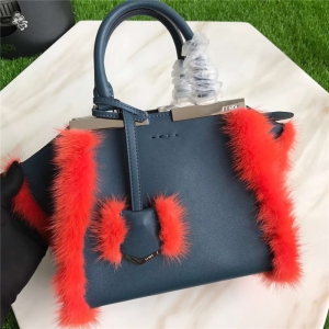 8771 FENDI ҵ minl3JouRS rп ܛСţƤ ë {(ln)ɫ