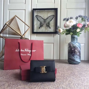 22A926 Ferragamo Ľ С̖(ho)X(qin) VaraY(ji) ɫ