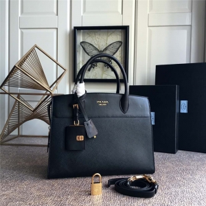 lBA047 Prada_(d) СţƤ ƴɫƴƤ  ɫ 