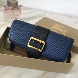 Burberry¿ ͌X Ƥ LXA ƼyСţƤ {(ln)ɫ