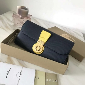 DK88 BurberryX ͌Ů ƤXA TrenchƤ {(ln)ɫ