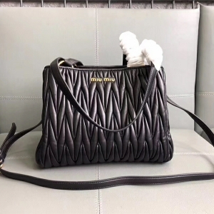 5BG103 MIUMIU ¿ MƤ б ɫ