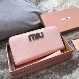 5ML506 MIUMIU (zhun) ɽƤ LOGO X(qin) ɫ