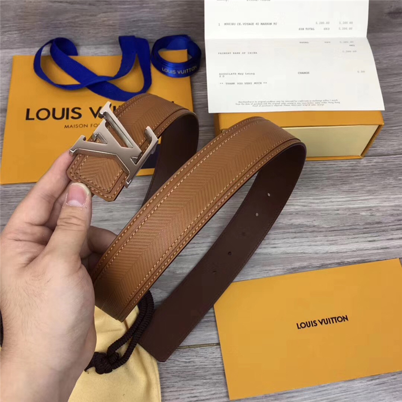 M9911 LV · ԭξƷ pOӋ СV։y LVƤ ɫ