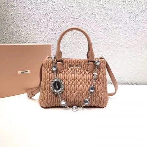 5BA067 MIUMIU ¿ ްƤ С̖ ˮ?zhn)?