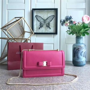 21G462 FerragamoƸĽ ƼyţƤ VaraY(ji) ̖ 朗lw õt