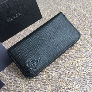 2ML317 Prada_ ʮּyţƤ ´ְؔͯ PradaLXA ɫ