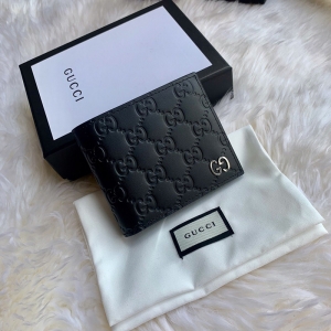 473916 CWC1N 1000 Gucci SignatureɫƤA GGpX