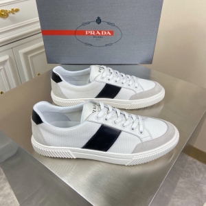 4E3400 Prada Ƥ\(yn)(dng)Ь _(d)2020¿e\(yn)(dng)Ь ɫ