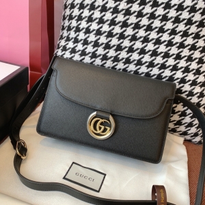 596478 Gucci 2019ﶬz̖(ho)ţƤ米 Yμб ɫ