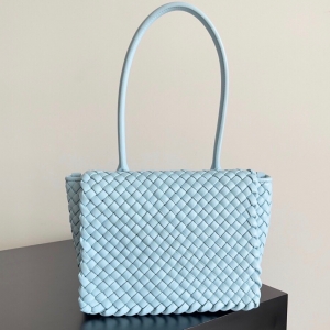 Bottega Veneta  IntreccioƤ Patti BVҸ° {(ln)