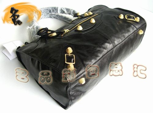 084324B A1:1Ʒ|(zh)¿ţƤŮ BALENCIAGA ҽ(jng)C܇
