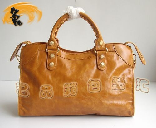 084338B ҽ(jng)C(j)܇(ch) BALENCIAGAţƤб r(sh)Ůʿ