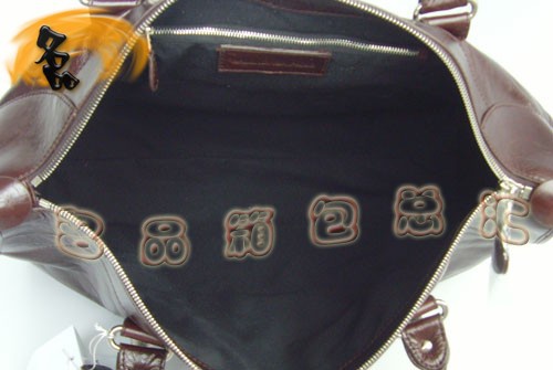 084334A A1:1Ʒ|(zh) ҽ(jng)C܇ BALENCIAGAɫrţƤŮʿ