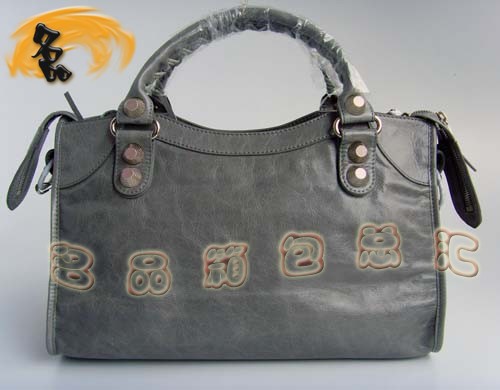 084332A (zhun)Ʒ|(zh) BALENCIAGAr(sh)eŮʿб ҙC(j)܇(ch) 