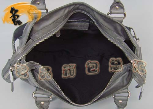 084332A (zhun)Ʒ|(zh) BALENCIAGAr(sh)eŮʿб ҙC(j)܇(ch) 