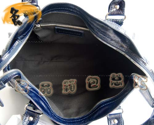084824 AƷ|(zh)rŮʿ BALENCIAGAeִ ҽ(jng)C(j)܇