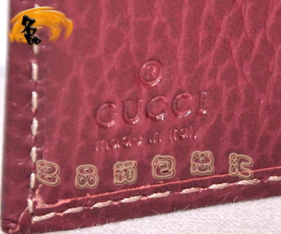 181670 һһƷ|(zh)Ů GucciM(jn)ڸߙnţƤr(sh)Ůʿ̿X(qin)A GucciX(qin) tɫ