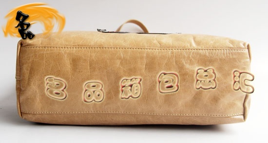 29165 Prada¿ _(d)ţƤŮʿͨμ Prada һһƷ|(zh) Sɫ