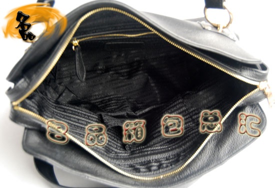 65826 Prada¿ _(d)r(sh)Ůʿμ PradaM(jn)ڸߙnţƤŮ ɫ