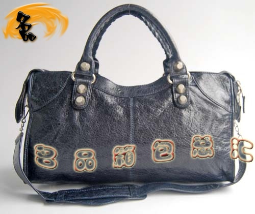 084328A Balenciagaμ C(j)܇  M(jn)ƤyŮ {(ln)ɫ