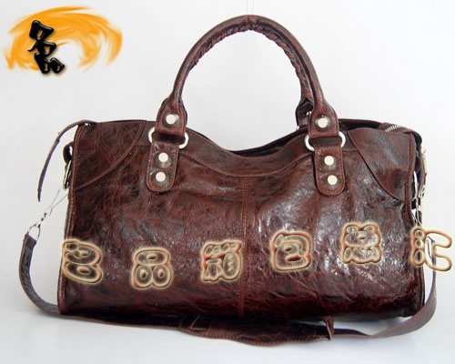 084328A Balenciagaμ C(j)܇  M(jn)ƤyŮ ɫ