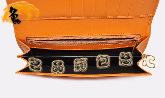 212109 X Gucci¿M(jn)ڸߙn^ţƤŮʿX GucciL(zhng)XA ɫ