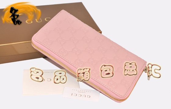 212110 X Gucci¿ Gucciߙn^ţƤŮʿXA GucciL(zhng)X ۼtɫ