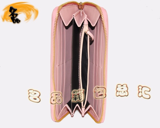 212110 X Gucci¿ Gucciߙn^ţƤŮʿXA GucciL(zhng)X ۼtɫ