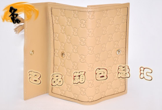 233054 GucciX(qin) Gucci¿ K r(sh)ŮʿX(qin)A GucciL(zhng)X(qin)  ɫ