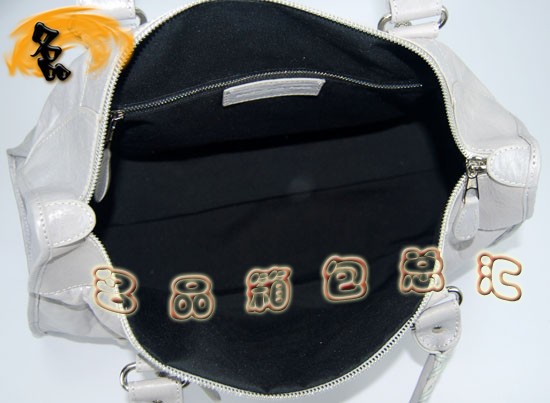 084324A BalenciagaŮ   M(jn)ƤreŮ \ɫ