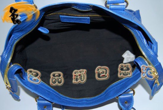 084328B  BalenciagaŮ  ҆μ M(jn)ƤreŮ {(ln)ɫ