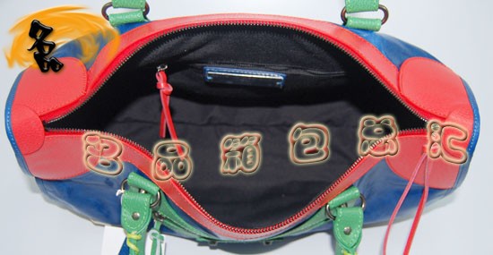 084324 BalenciagaC(j)܇ ҆μ M(jn)ţƤ(jng)r(sh)Ů {(ln)ɫ