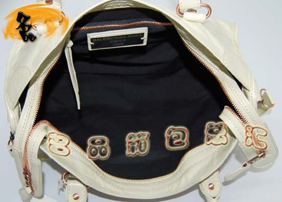 084332C  Balenciagaμ  M(jn)ţƤ(jng)rŮ C܇ װɫ