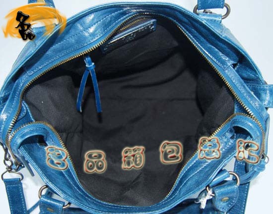 084616  BalenciagaC(j)܇ ҆μ M(jn)ţƤ(jng)r(sh)Ů {(ln)ɫ