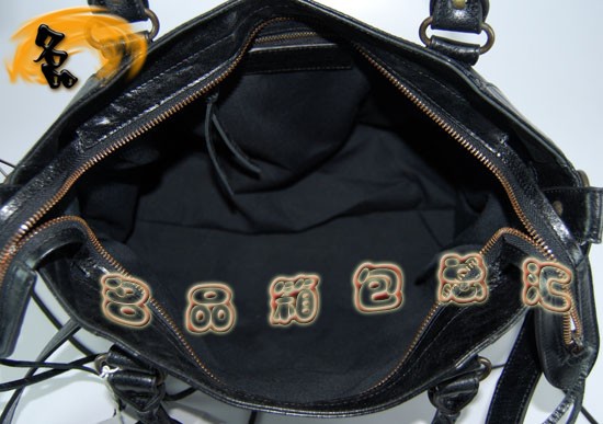 084616  ҆μ BalenciagaC܇ MţƤ(jng)rŮ ɫ