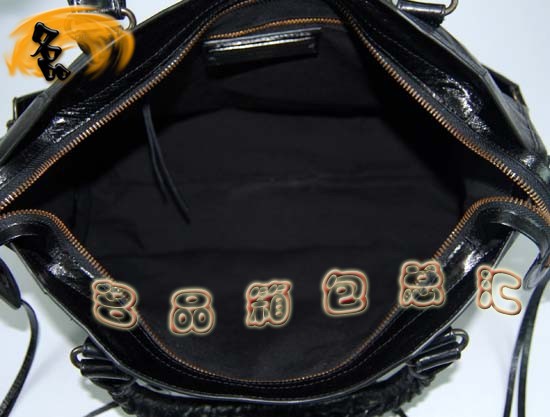 115748L  ҙC(j)܇  Balenciagaμ M(jn)Ƥr(sh)Ů ɫ