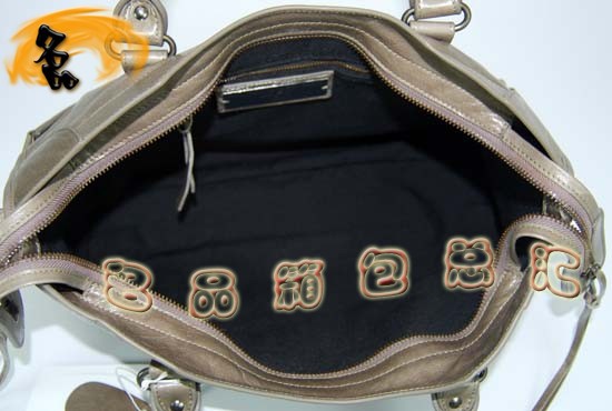 115748S  BalenciagaC(j)܇ ҆μ M(jn)ƤrŮ  yɫ